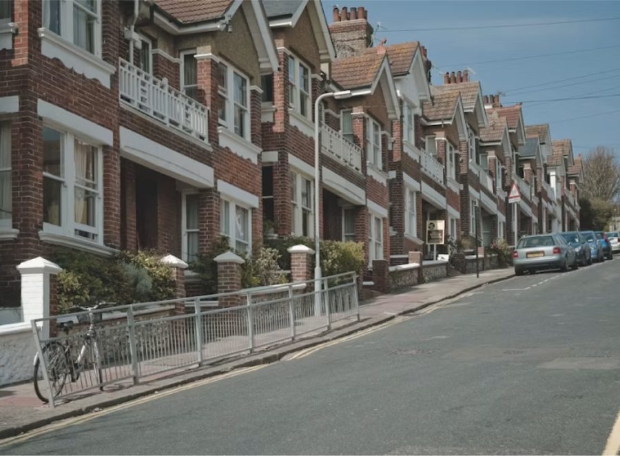 Major lenders raise mortgage rates again